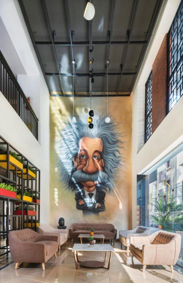 Couch & Cheese Homestel The Most Luxurious Hostel For Working Professionals & Students Πούνε Εξωτερικό φωτογραφία
